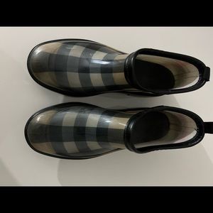 Burberry Ankle Rainboots